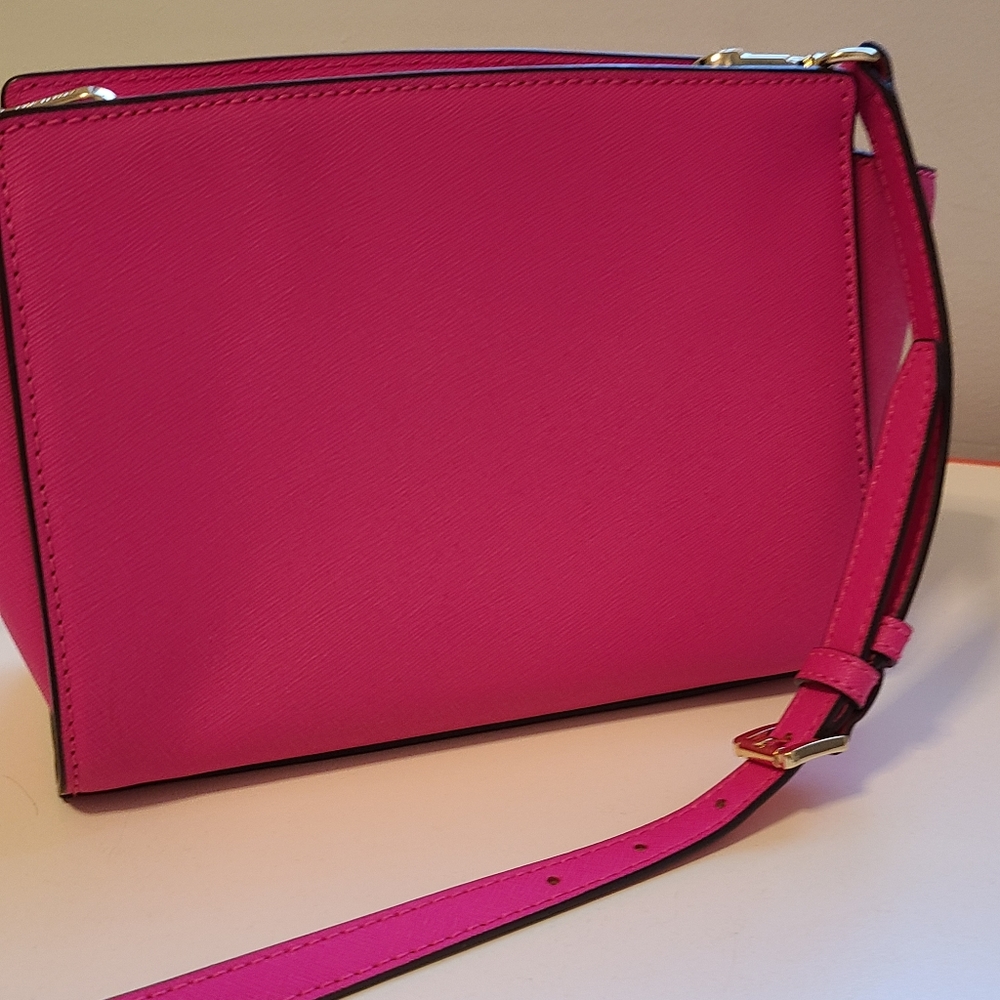 Crossbody - Picture 2 of 3